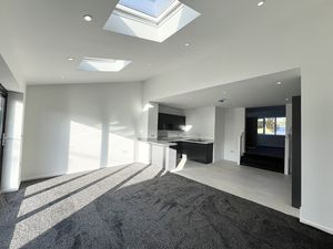 Photo 5- click for photo gallery